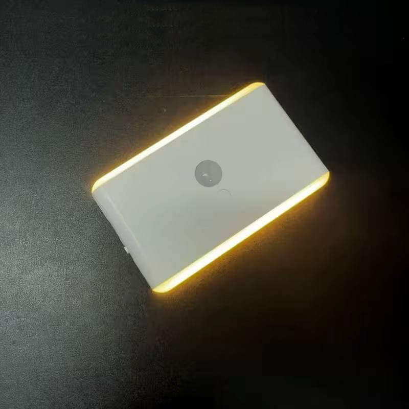 Led RGB lučka s senzorjem - USB polnjenje